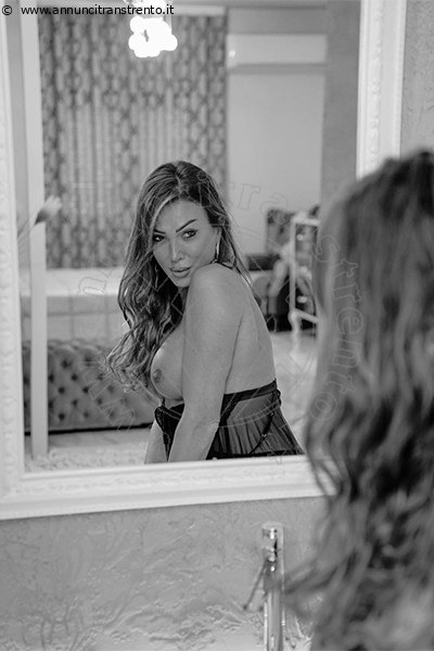 Foto Amanda Lollobrigida  Annunci Transescort Cassino