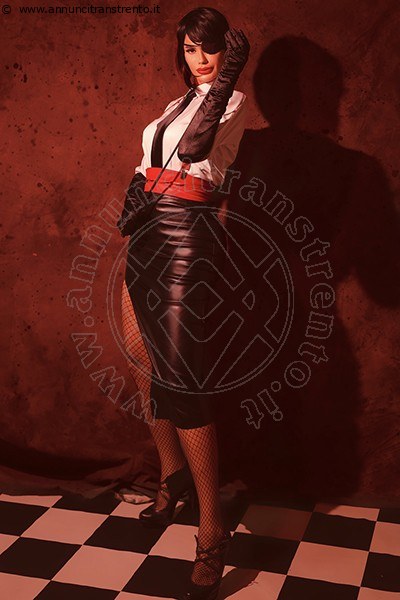 Foto Lizz Superdom  Annunci Mistresstrans Verona